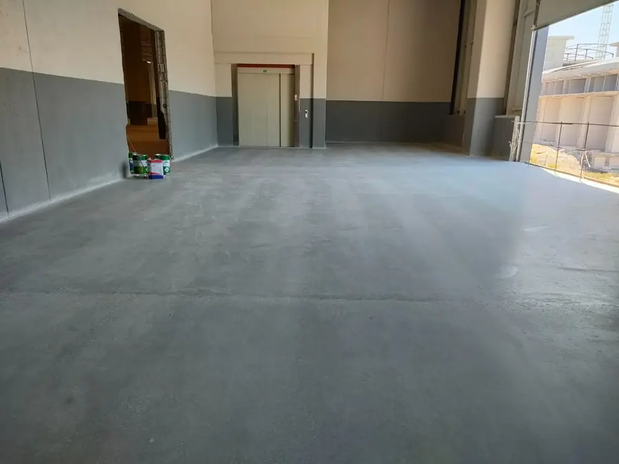 Mat silim yapılmış beton zemin